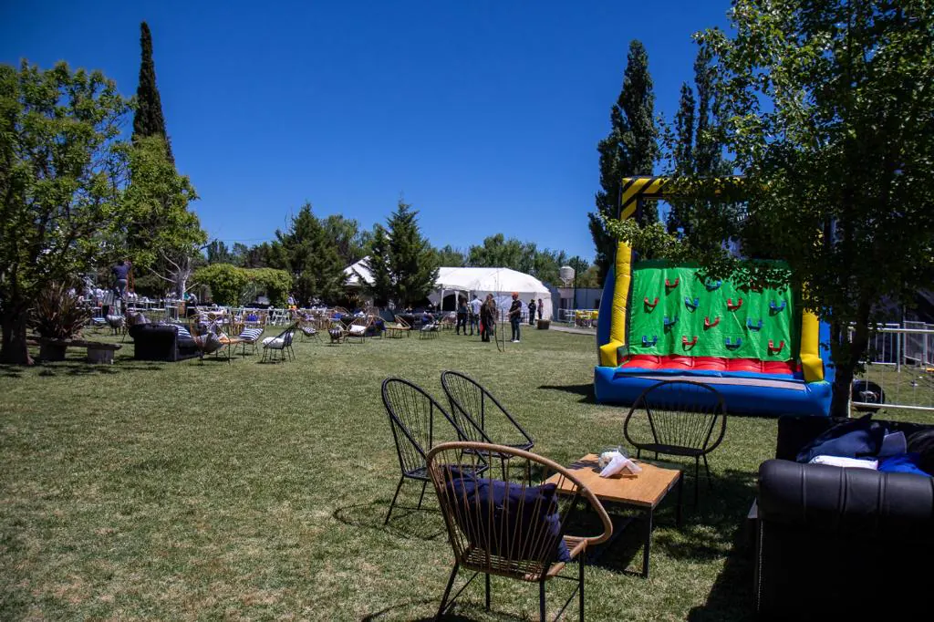 El predio y el parque de Las Cortaderas